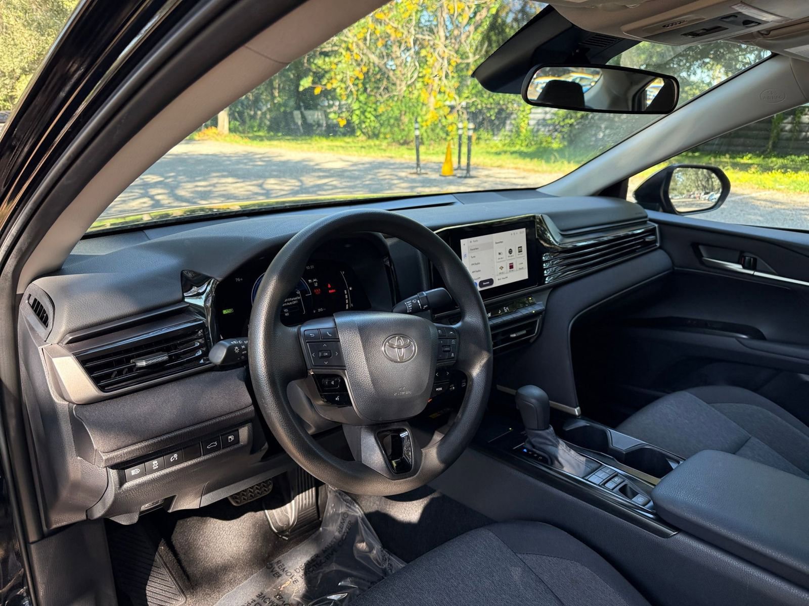 Thumbnail: 2025 Toyota Camry - 28