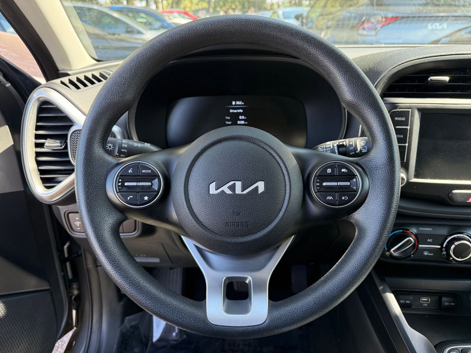 Thumbnail: 2025 Kia Soul - 24