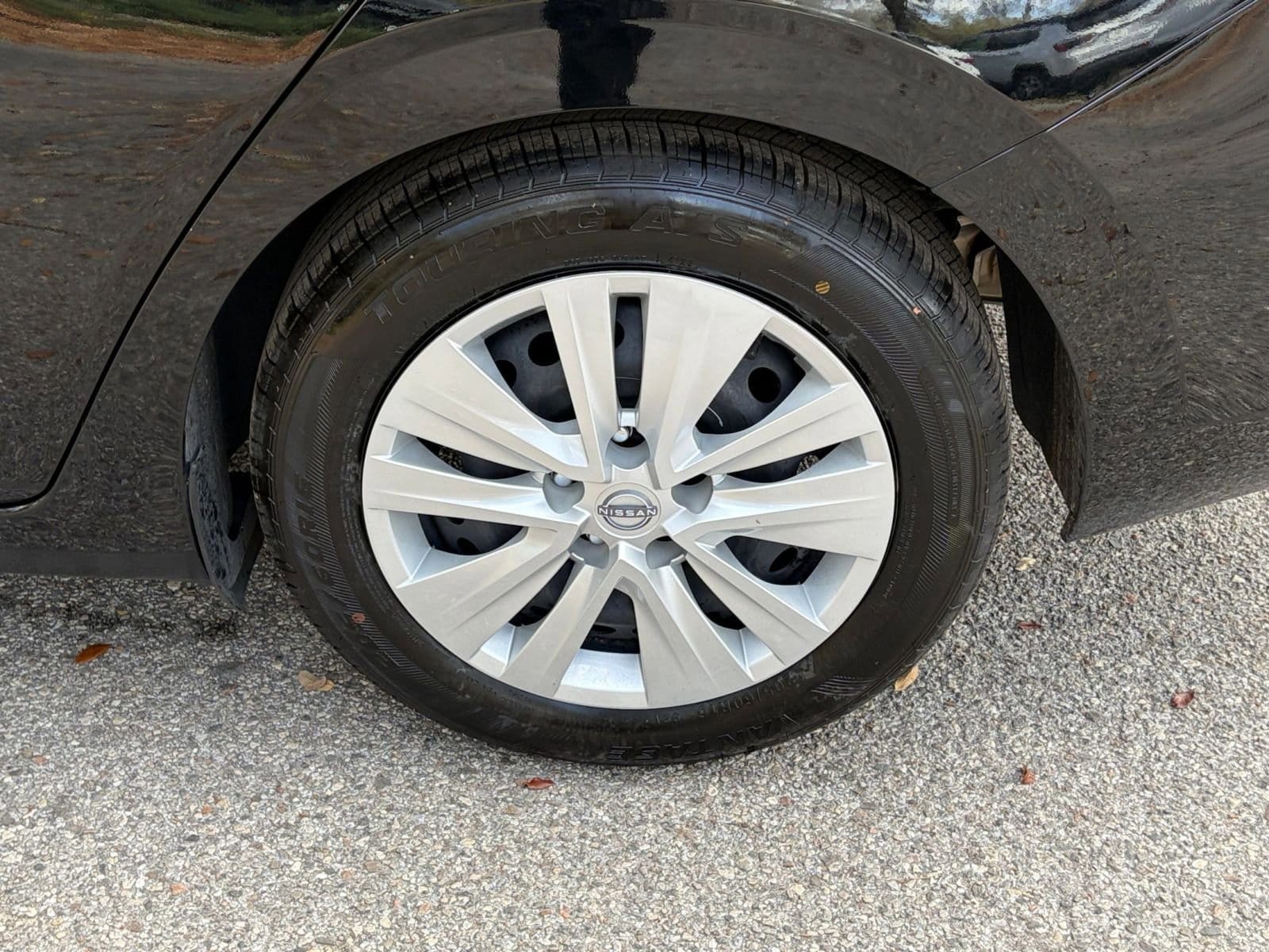 Thumbnail: 2025 Nissan Sentra - 25