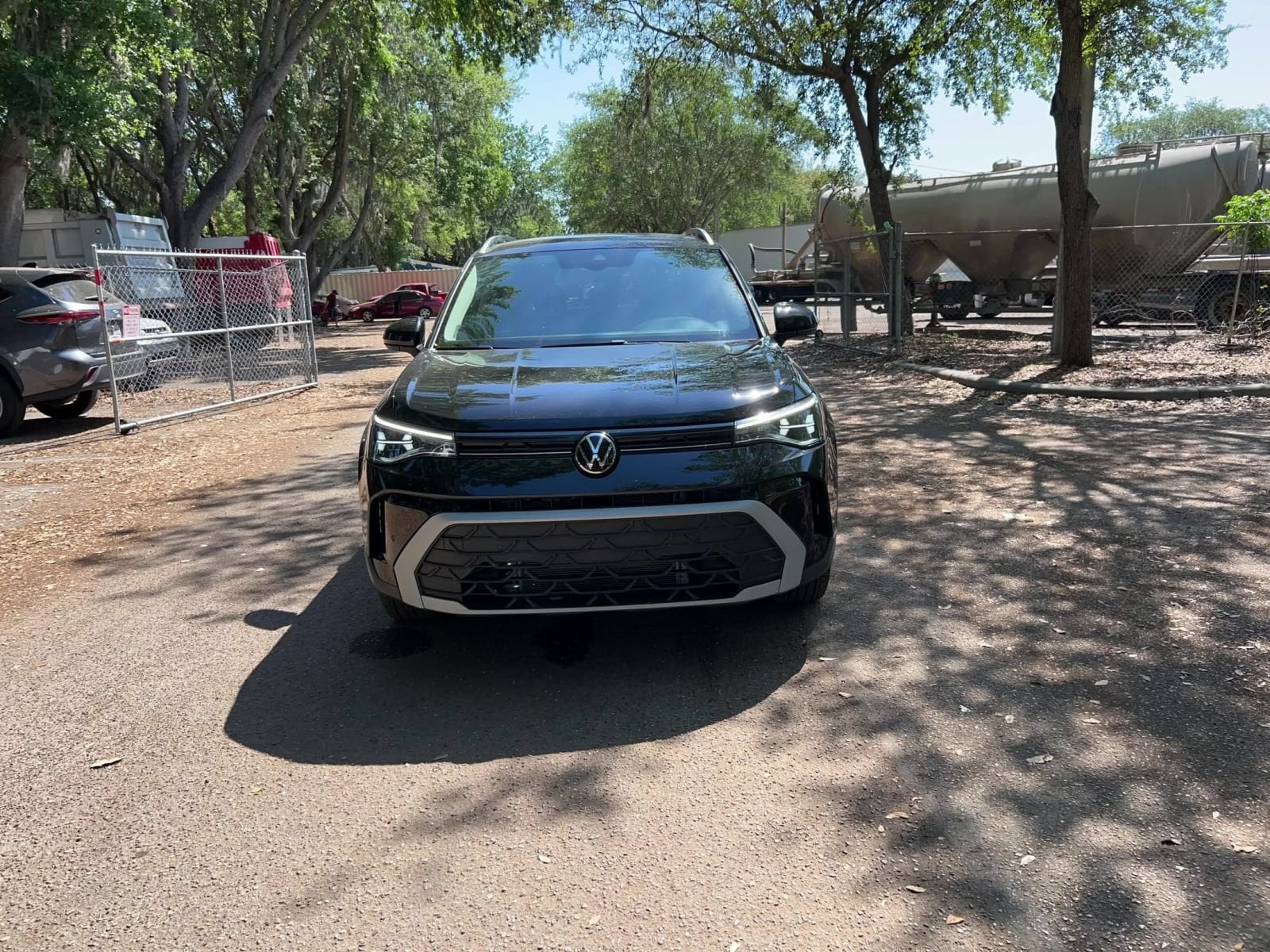 Thumbnail: 2025 Volkswagen Taos - 4