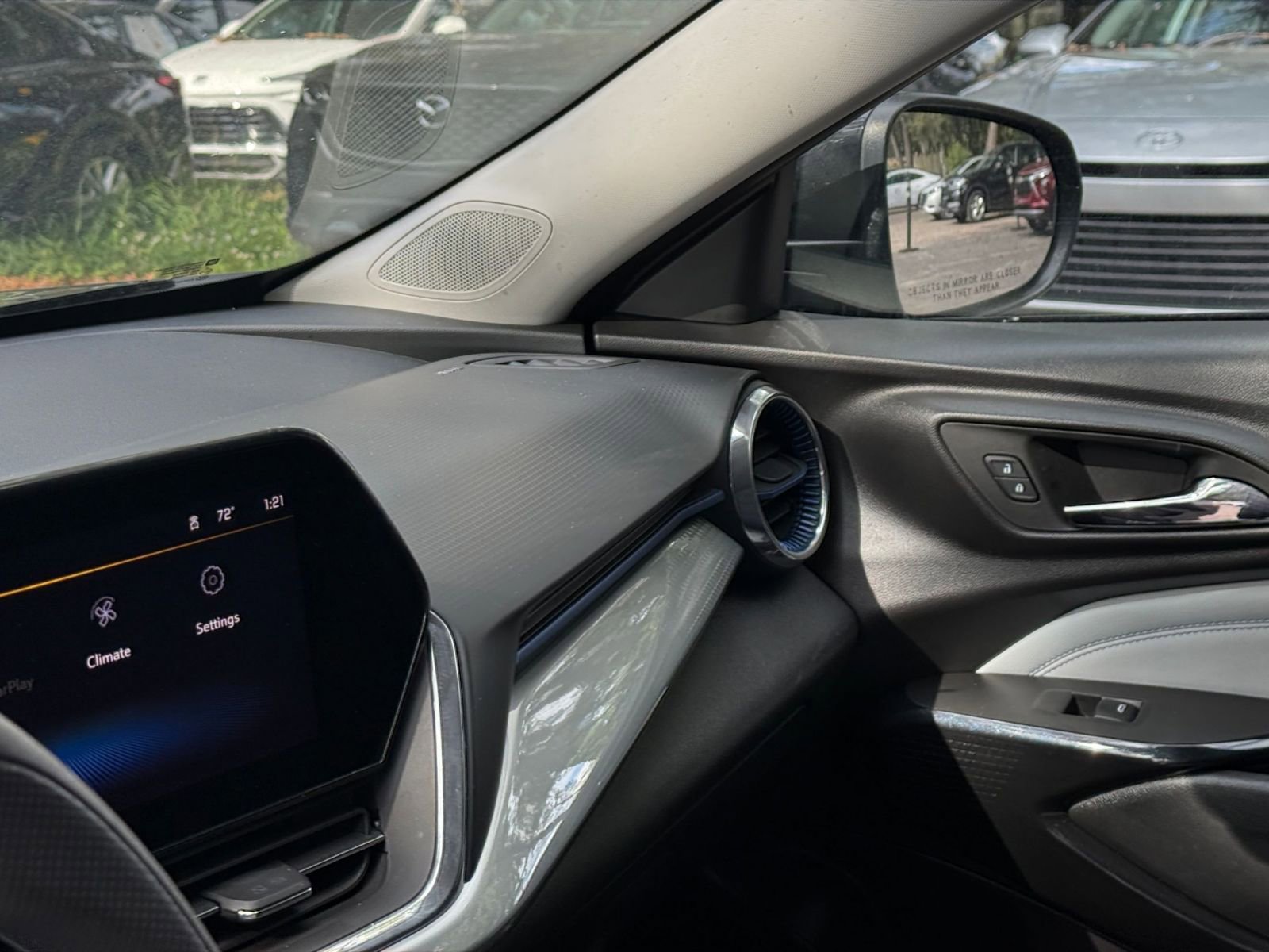 Thumbnail: 2025 Chevrolet Trax - 29