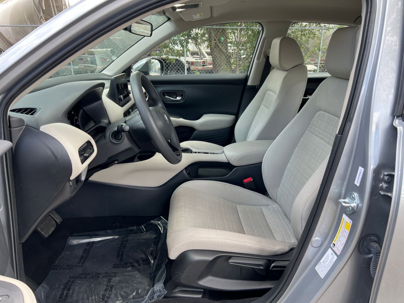 Thumbnail: 2025 Honda HR-V - 32