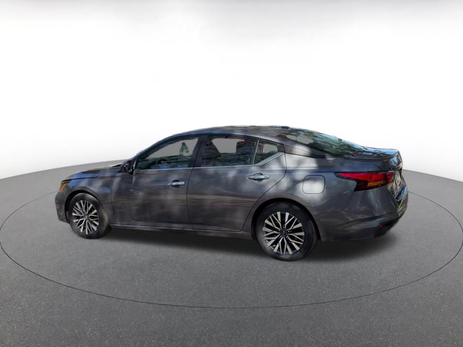 Thumbnail: 2025 Nissan Altima - 10