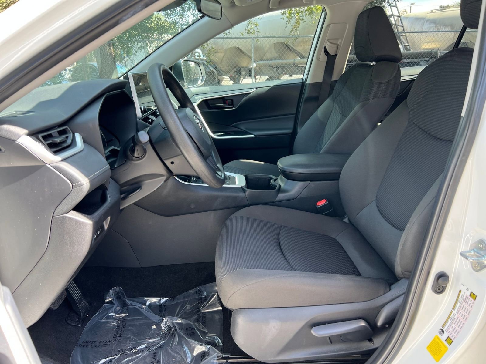 Thumbnail: 2025 Toyota RAV4 - 21