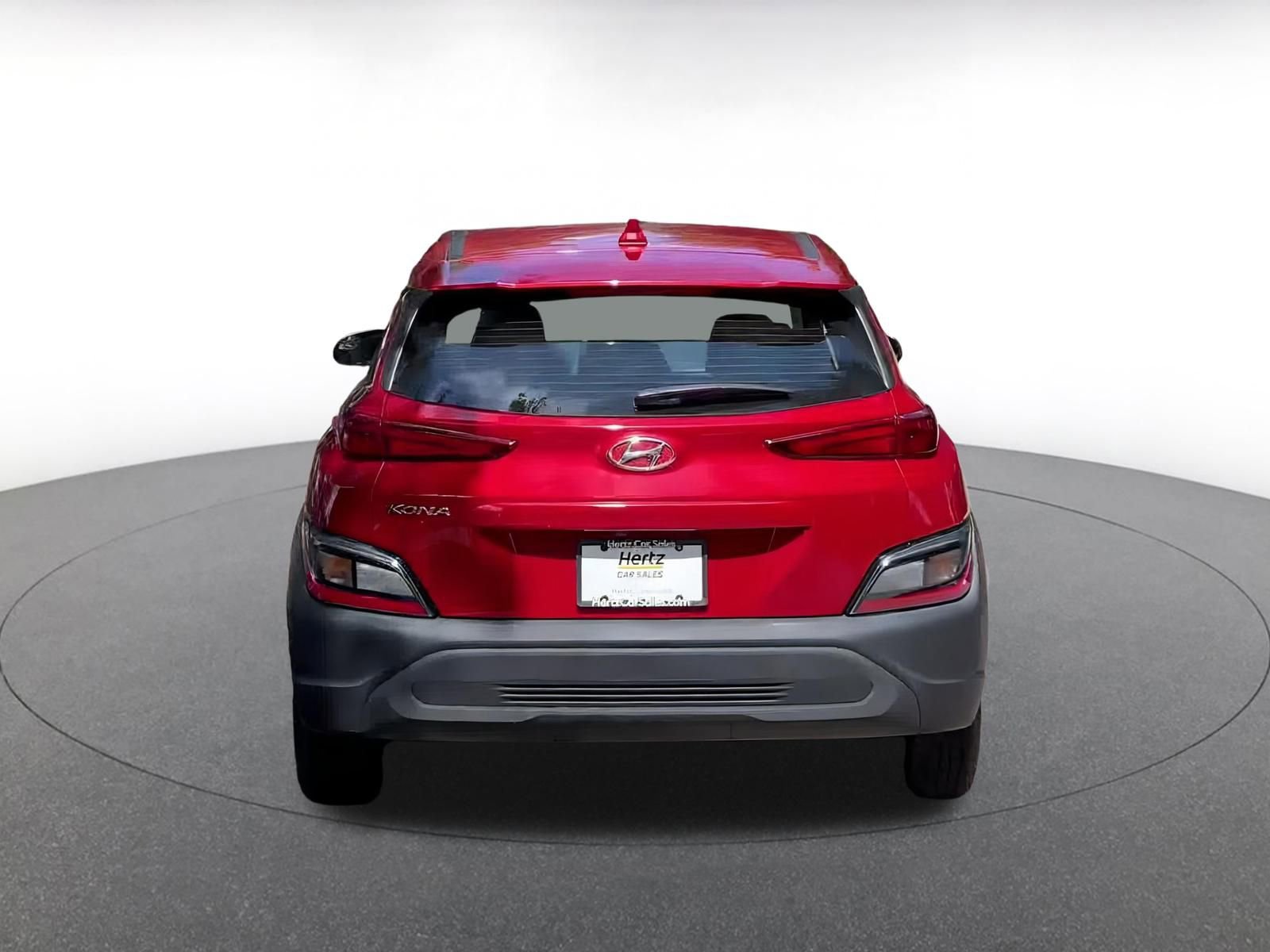 2022 Hyundai Kona SE 12