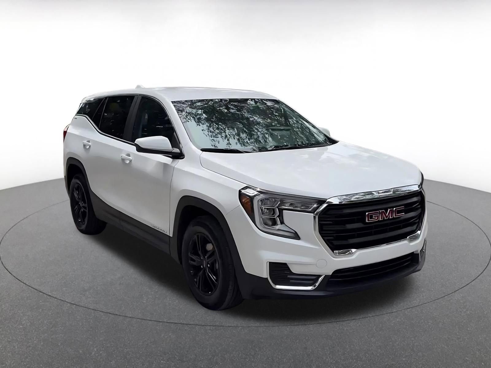 Thumbnail: 2024 GMC Terrain - 3