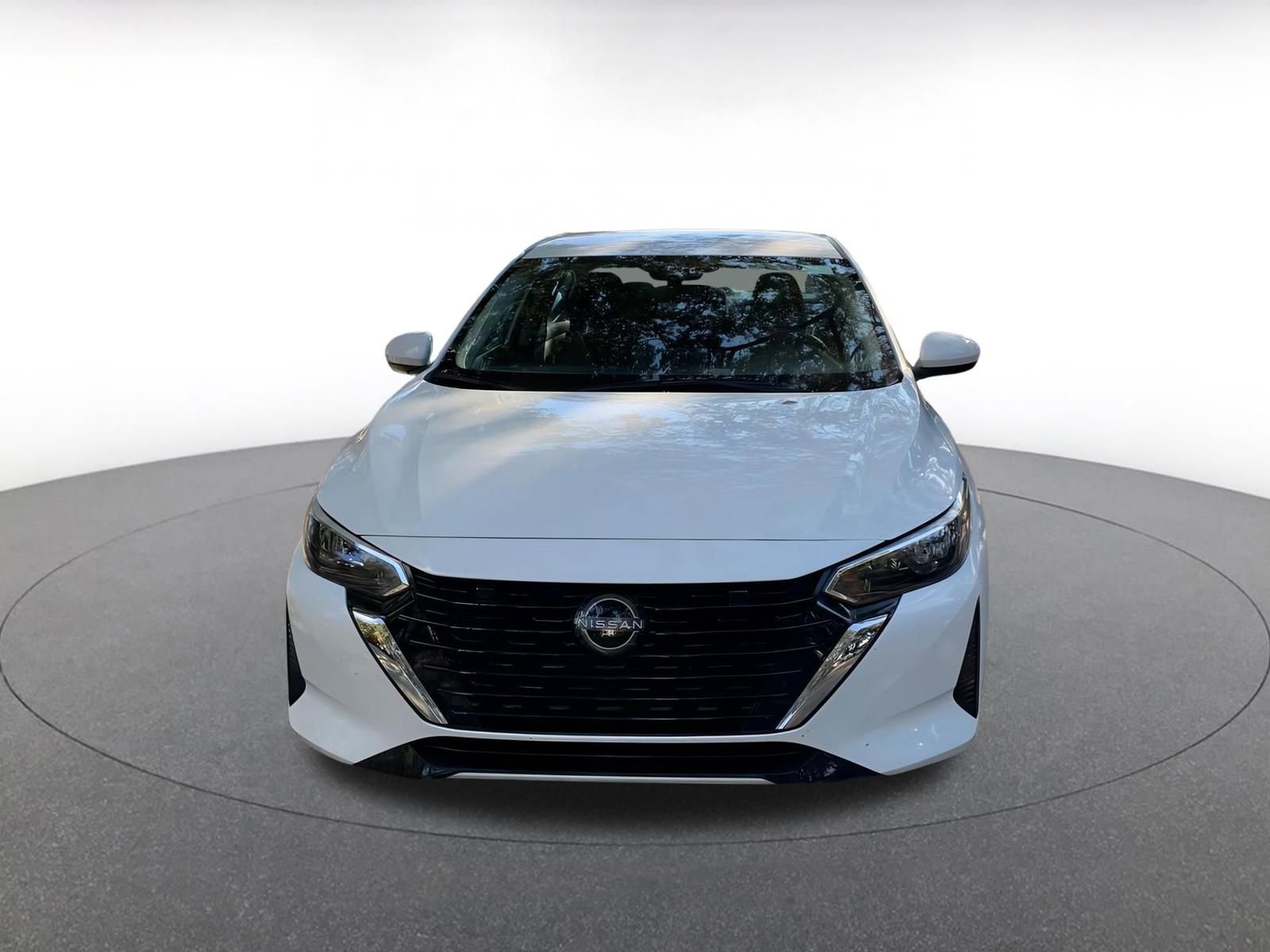 Thumbnail: 2025 Nissan Sentra - 2