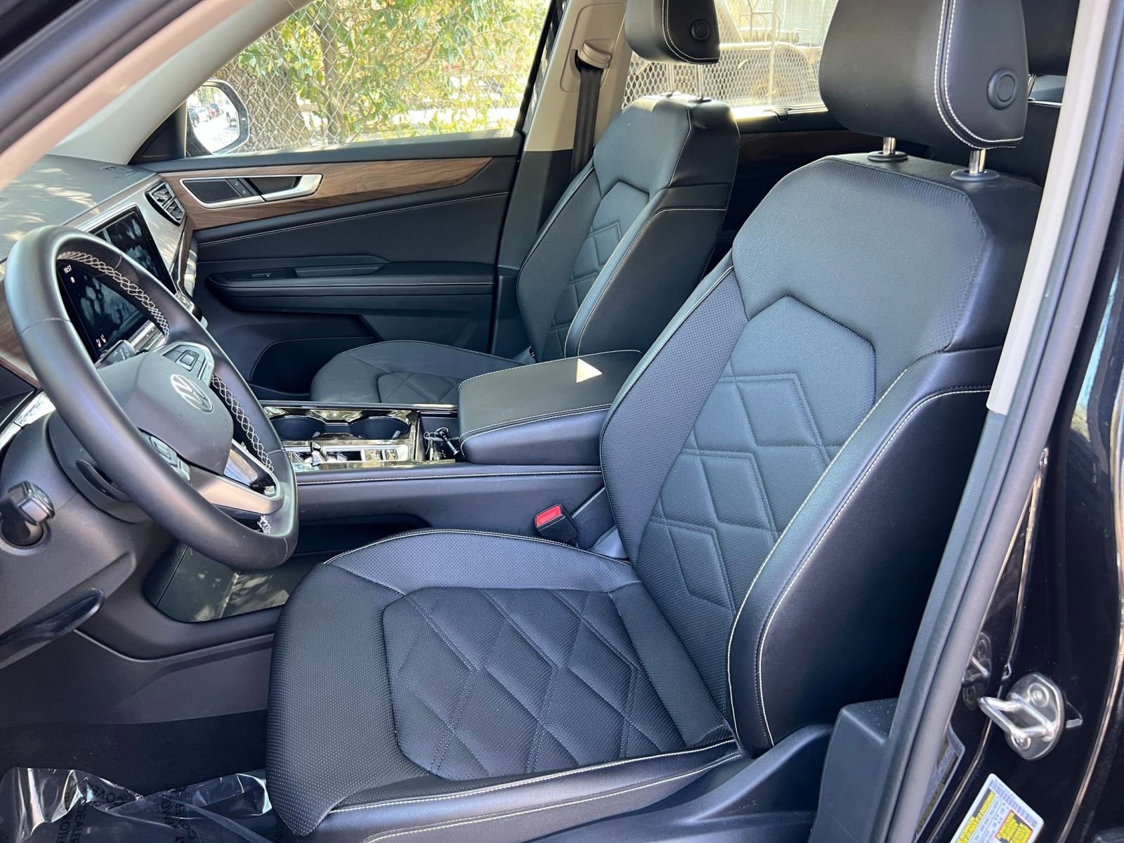 Thumbnail: 2025 Volkswagen Atlas - 30