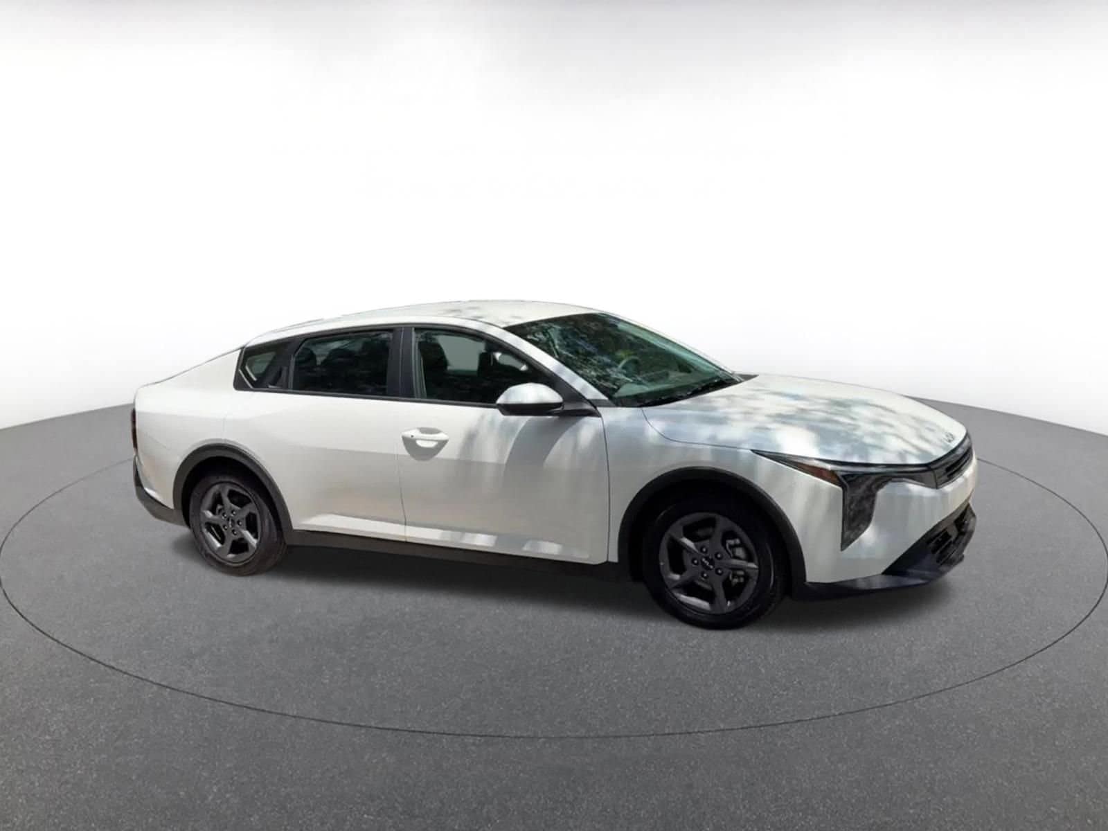 Thumbnail: 2025 Kia K4 - 2