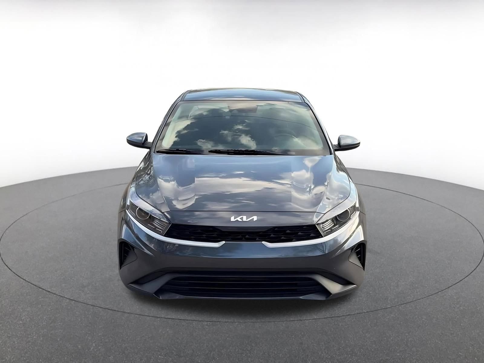 Thumbnail: 2024 Kia Forte - 4