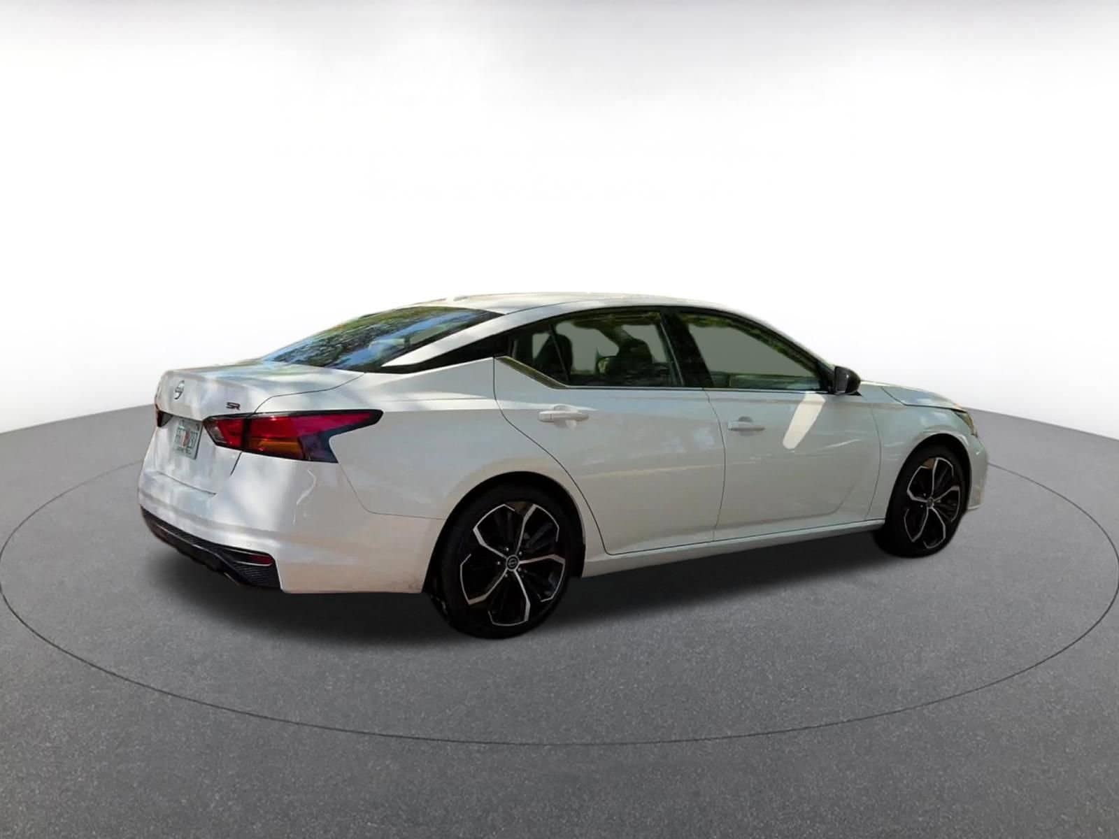 Thumbnail: 2025 Nissan Altima - 15