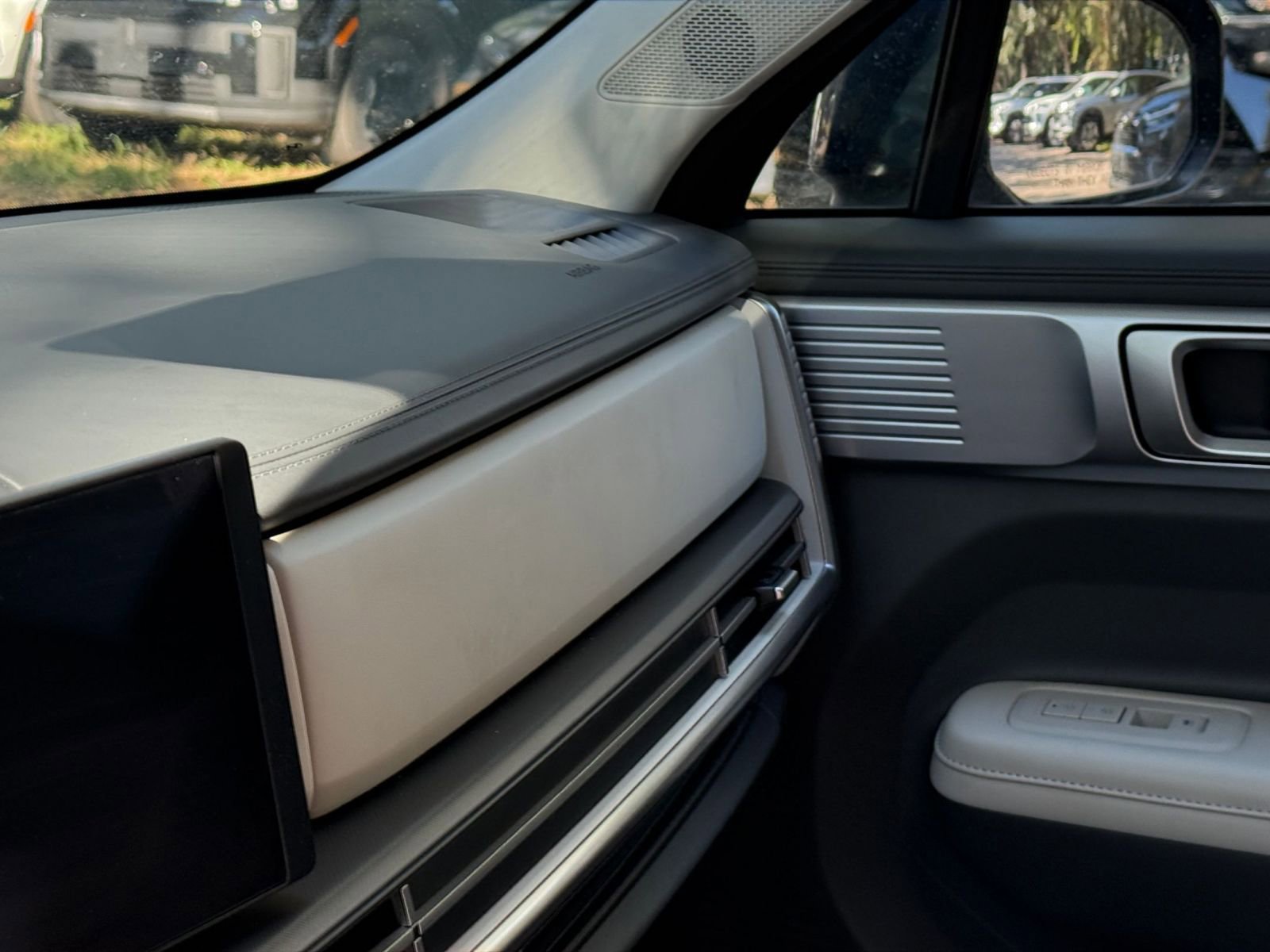 Thumbnail: 2025 Hyundai Santa Fe - 29