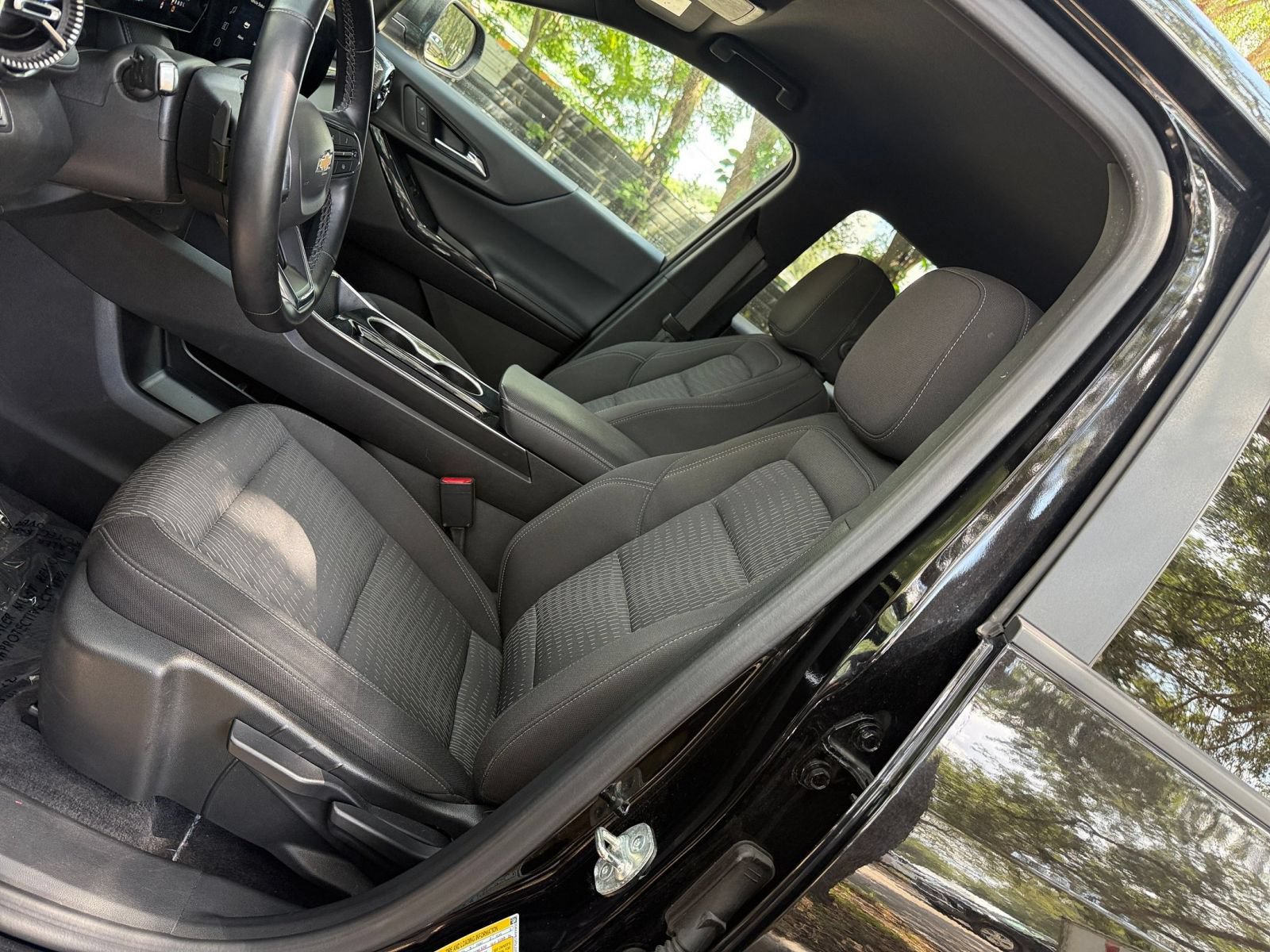 Thumbnail: 2025 Chevrolet Equinox - 25