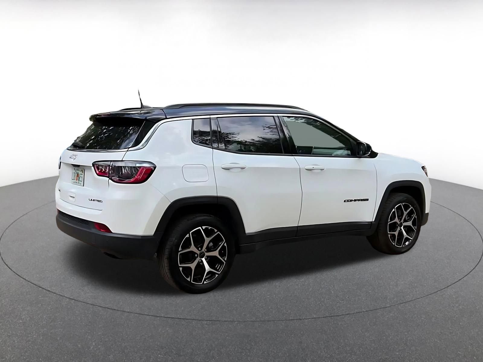 Thumbnail: 2025 Jeep Compass - 15