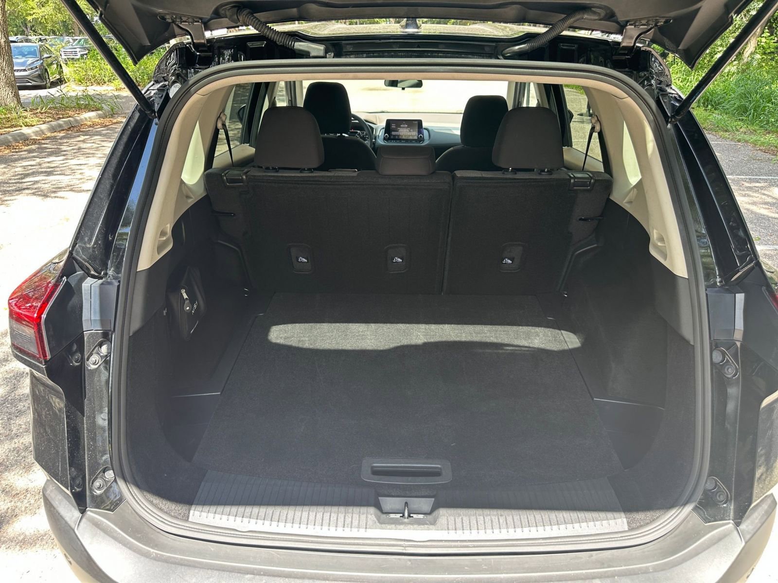 Thumbnail: 2023 Nissan Rogue - 24