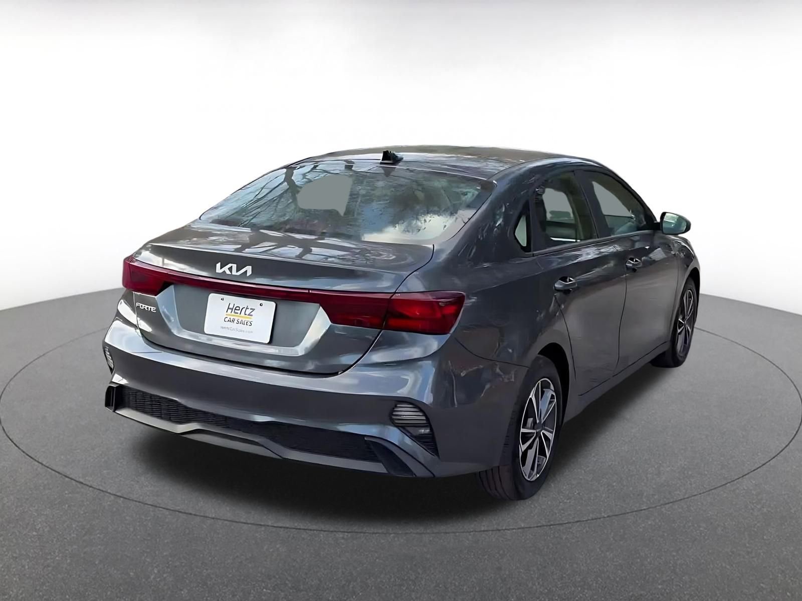 Thumbnail: 2024 Kia Forte - 14