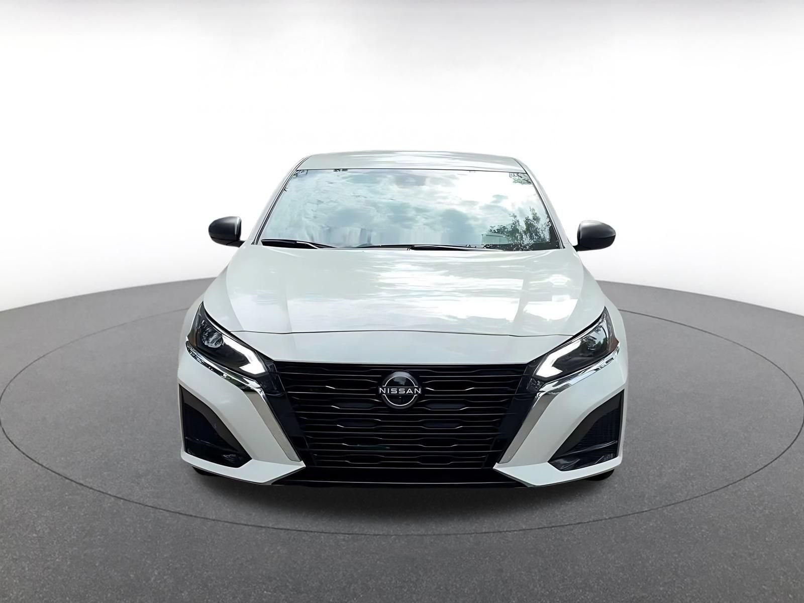 Thumbnail: 2025 Nissan Altima - 4