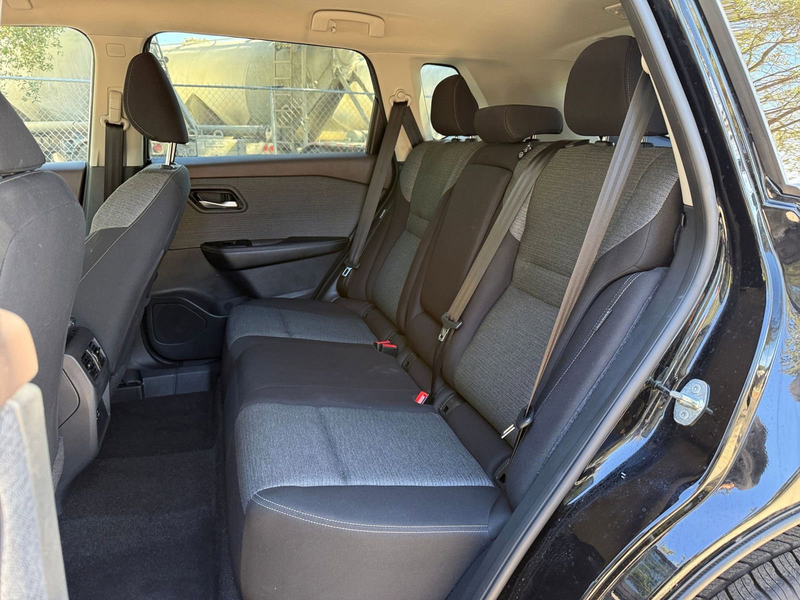 Thumbnail: 2023 Nissan Rogue - 33