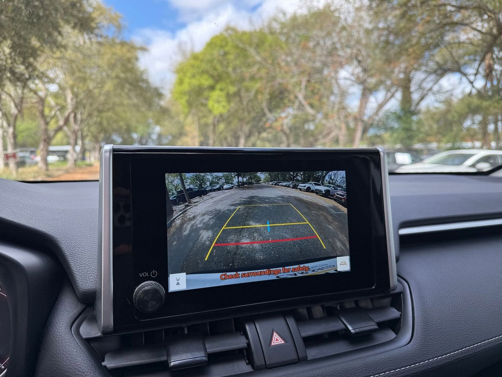 Thumbnail: 2025 Toyota RAV4 - 17