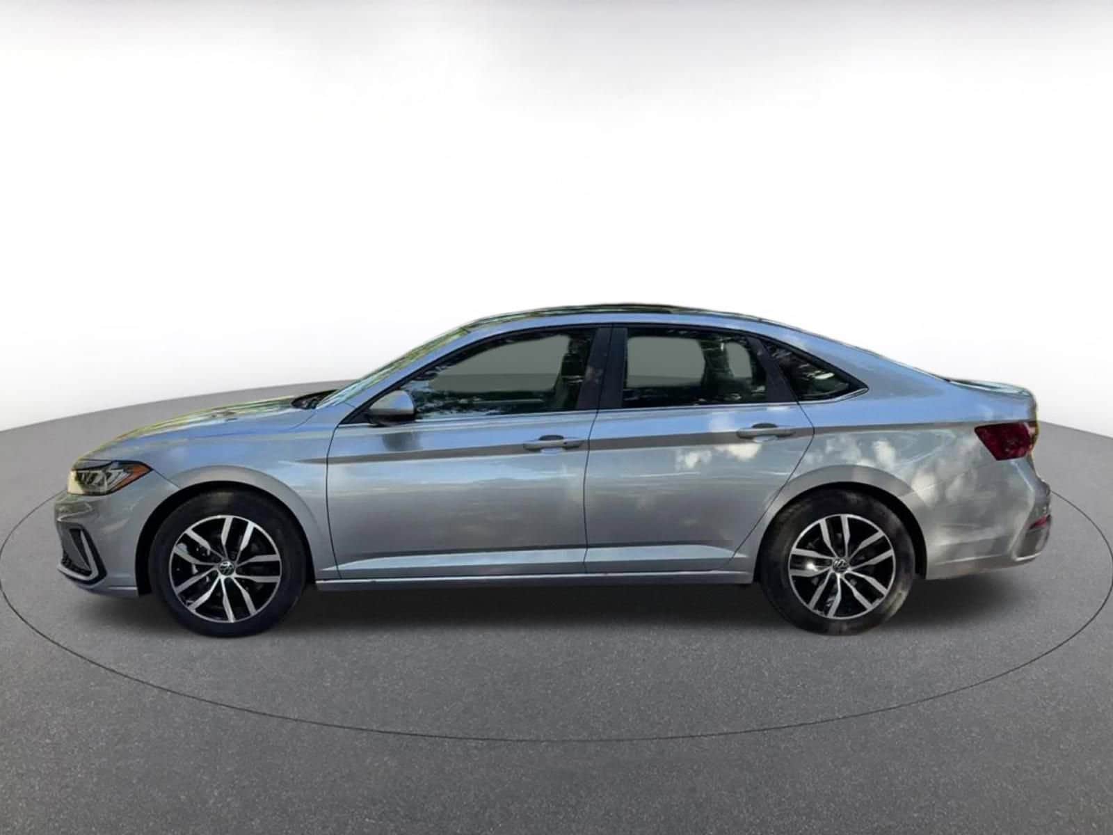 Thumbnail: 2025 Volkswagen Jetta - 9