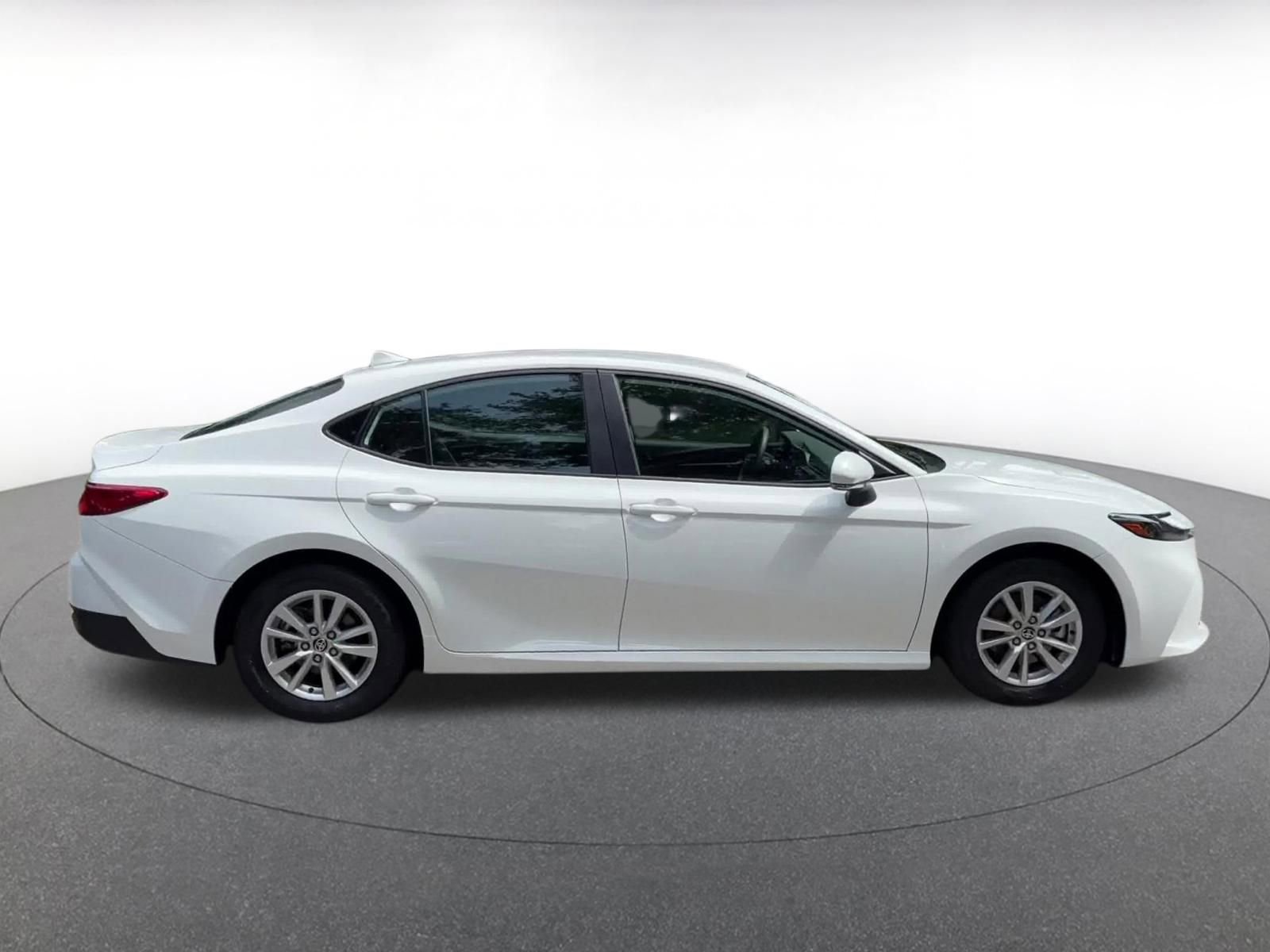 Thumbnail: 2025 Toyota Camry - 16