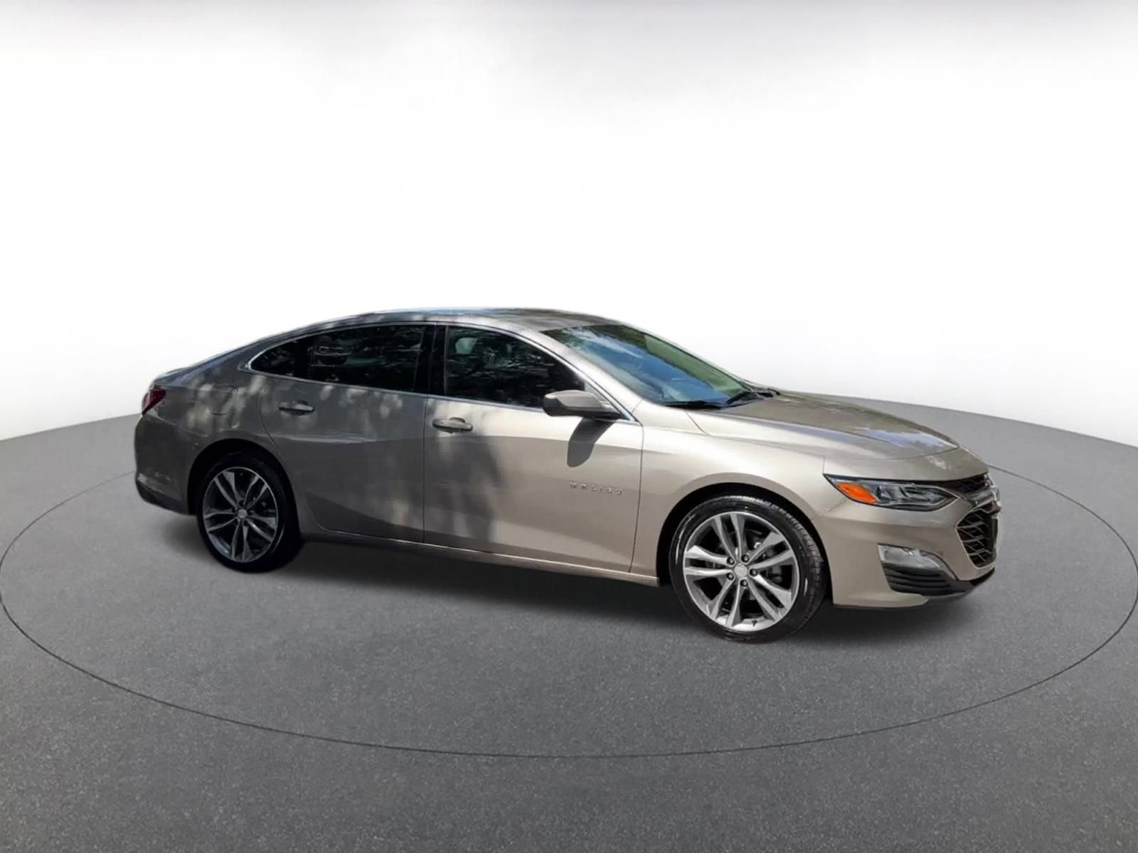 Thumbnail: 2024 Chevrolet Malibu - 2