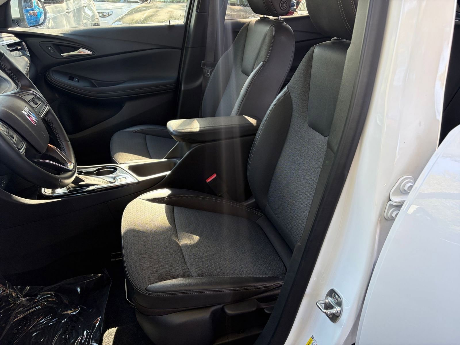 Thumbnail: 2025 Buick Encore GX - 25
