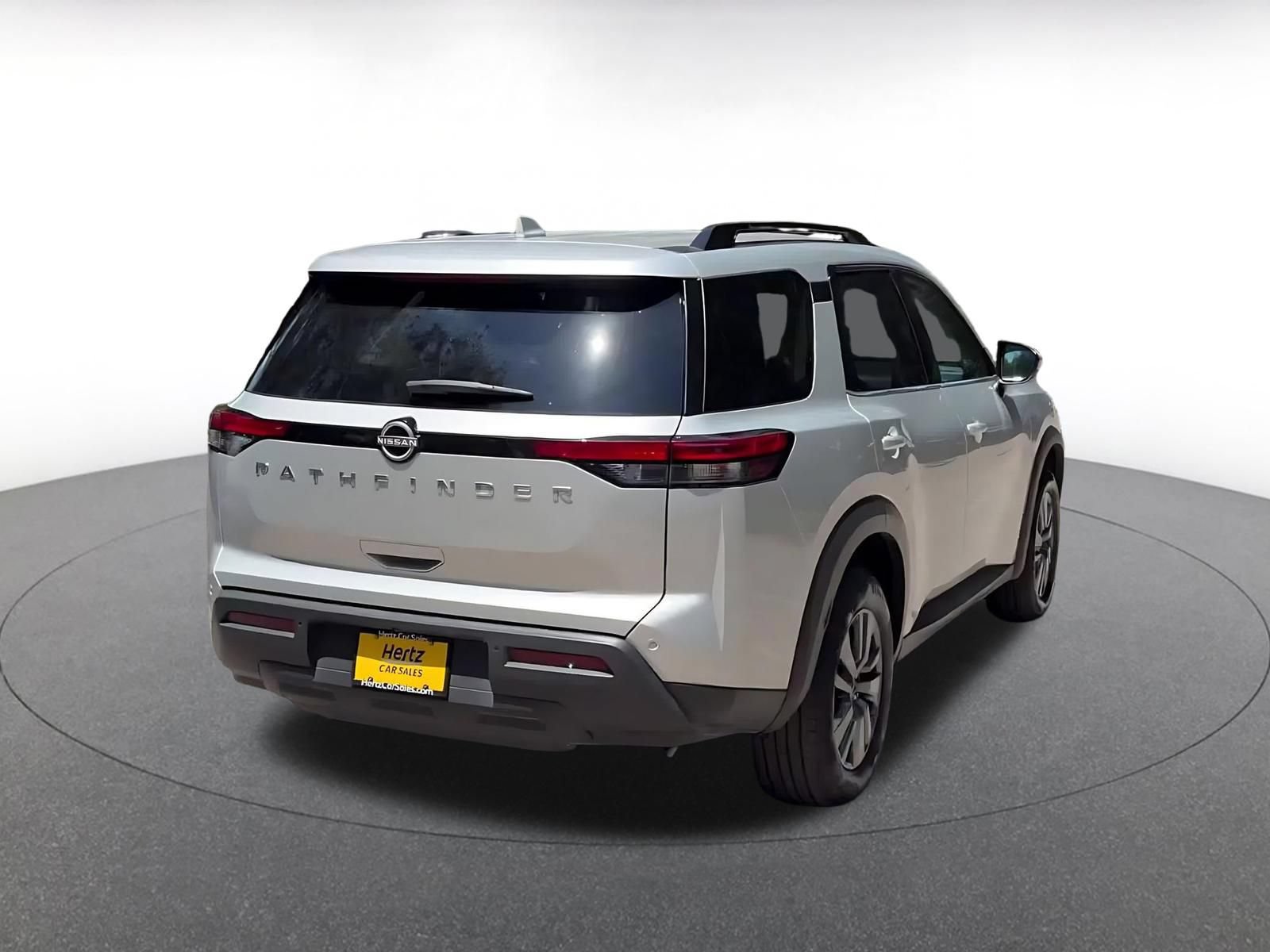 Thumbnail: 2025 Nissan Pathfinder - 15