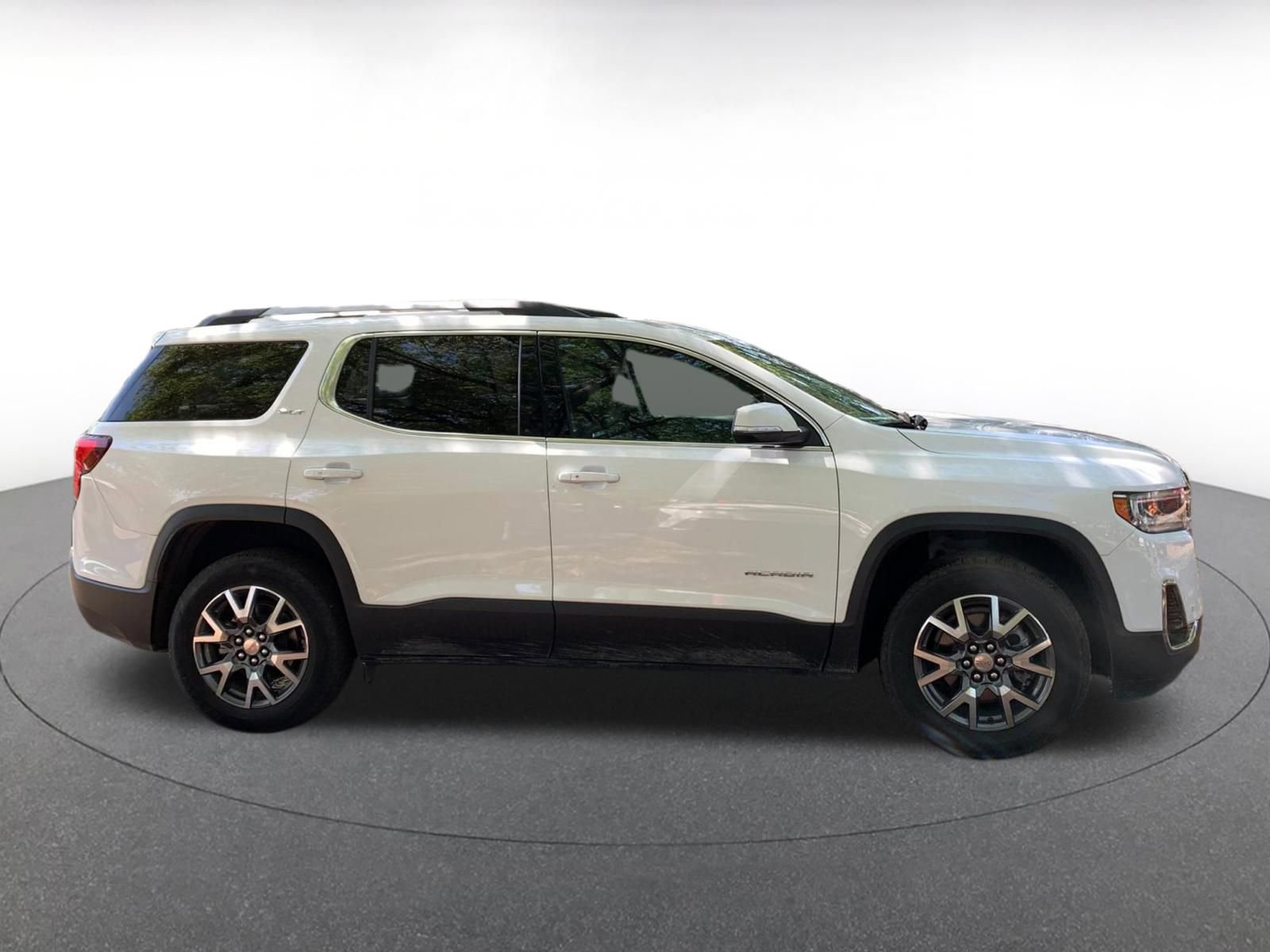 Thumbnail: 2023 GMC Acadia - 8