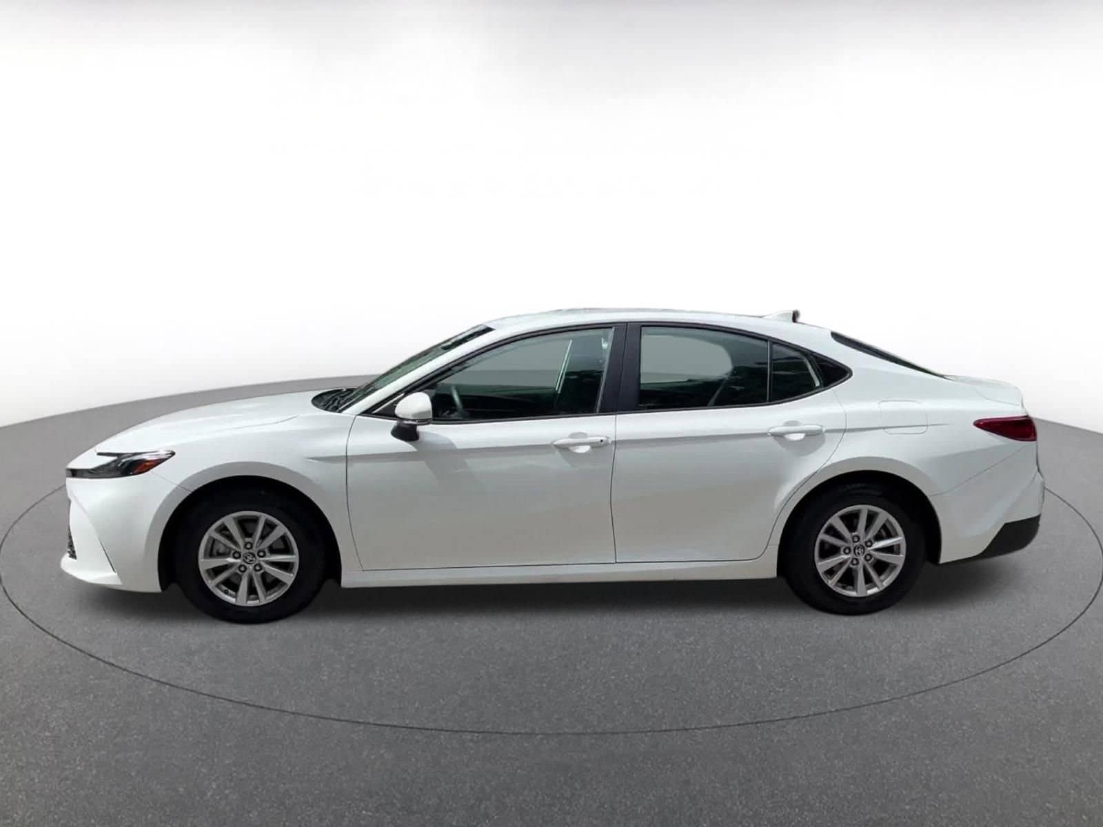 Thumbnail: 2025 Toyota Camry - 9