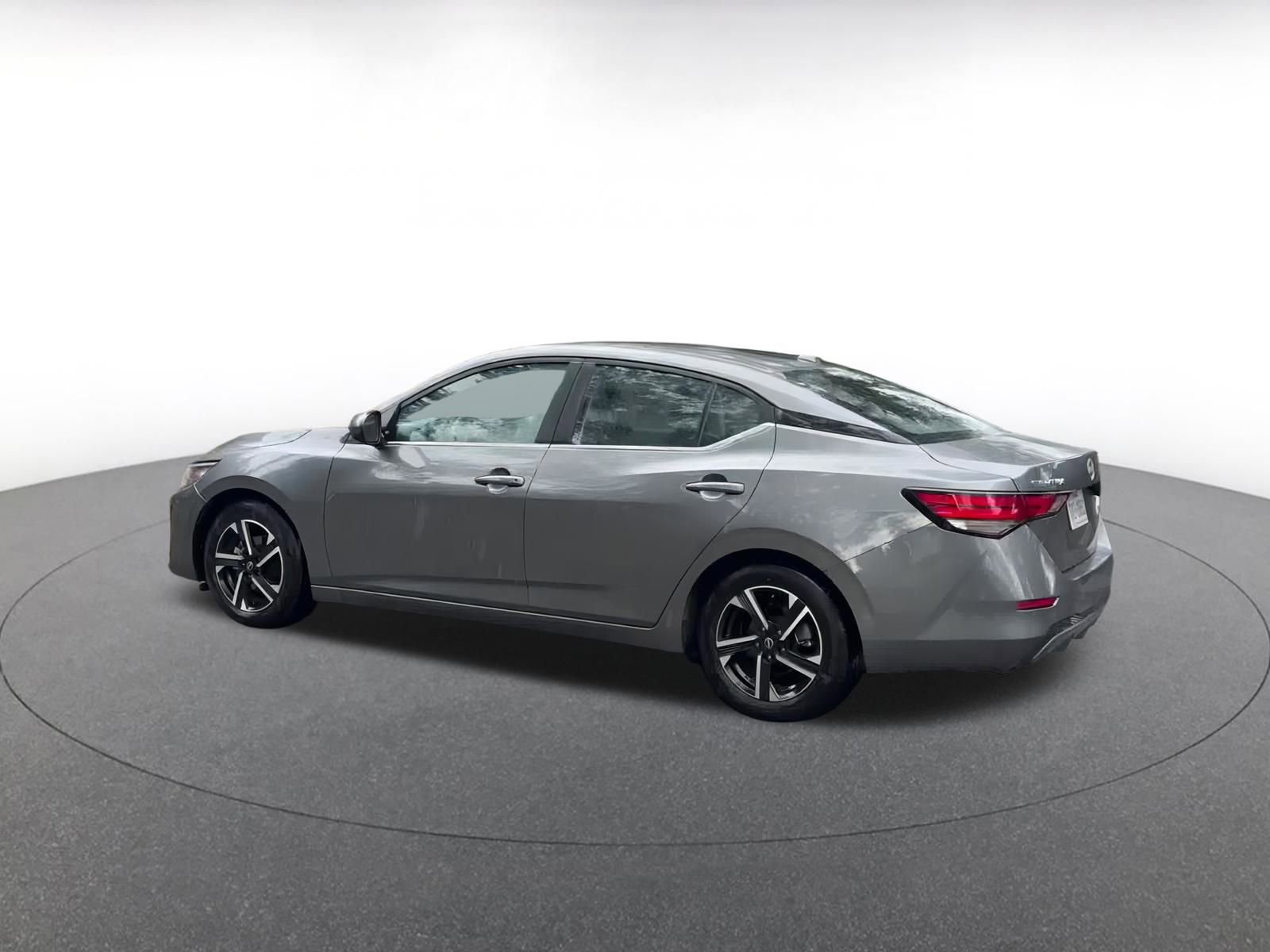 Thumbnail: 2024 Nissan Sentra - 10