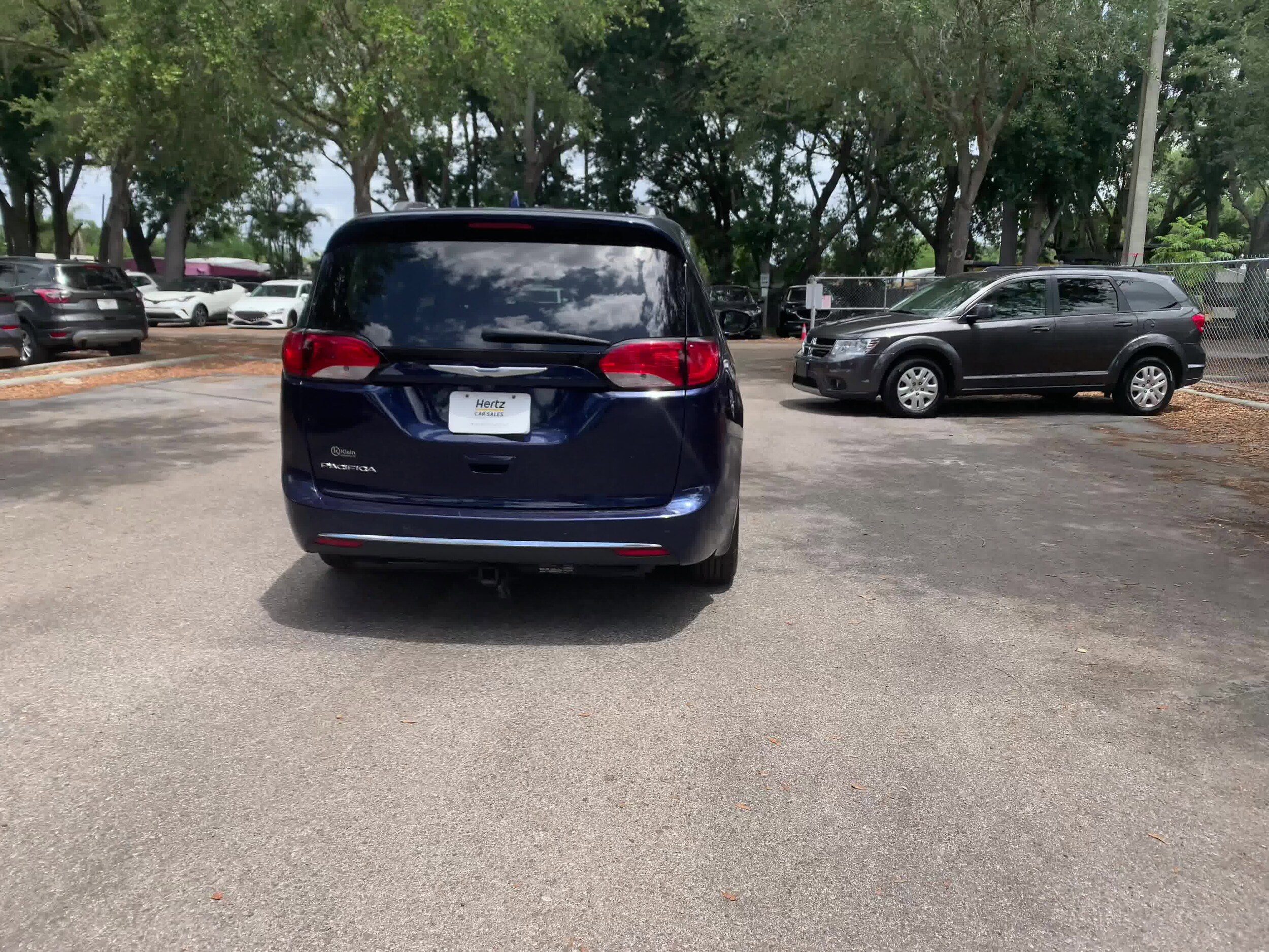 2018 Chrysler Pacifica Touring 12