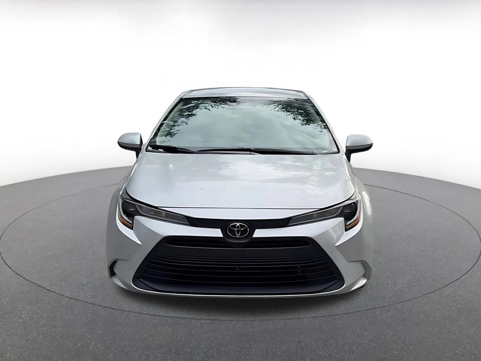 Thumbnail: 2025 Toyota Corolla - 4