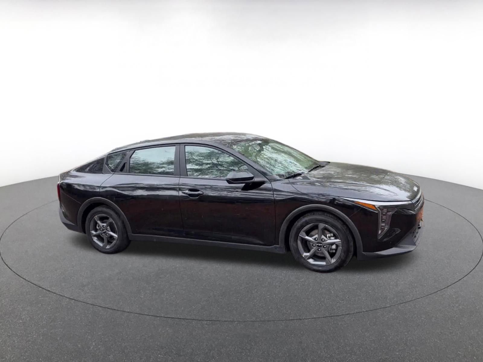 Thumbnail: 2025 Kia K4 - 2