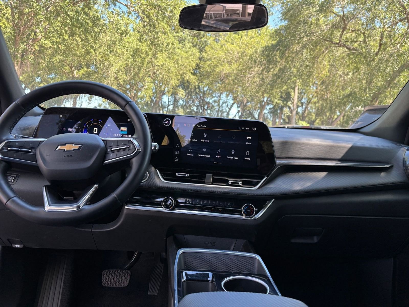 Thumbnail: 2025 Chevrolet Equinox - 32