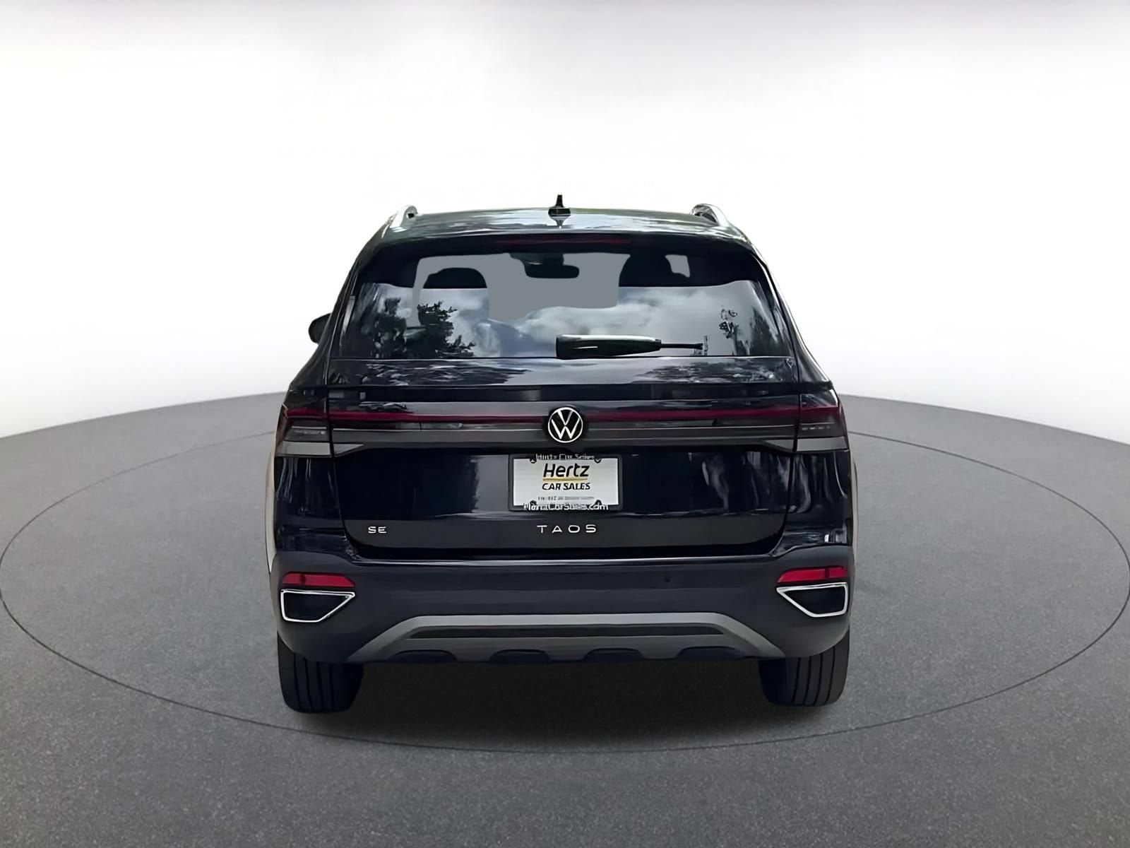 Thumbnail: 2025 Volkswagen Taos - 11