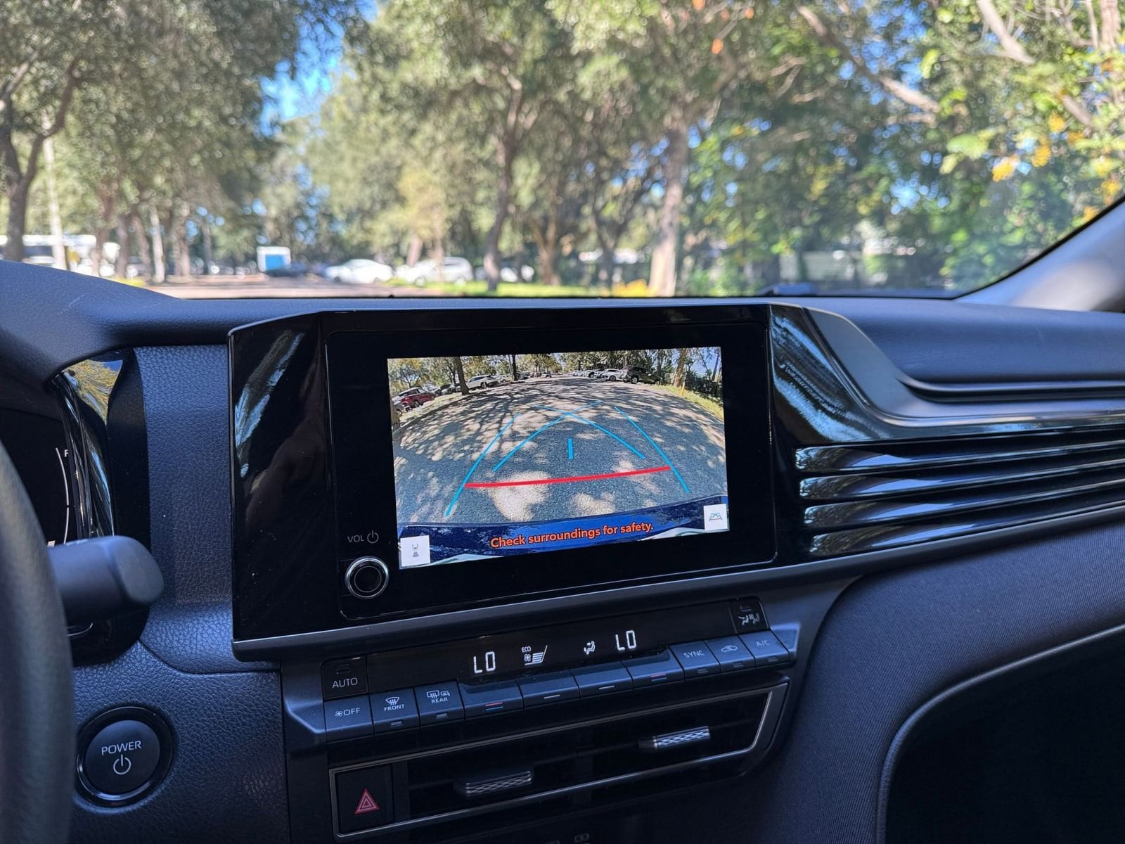 Thumbnail: 2025 Toyota Camry - 17