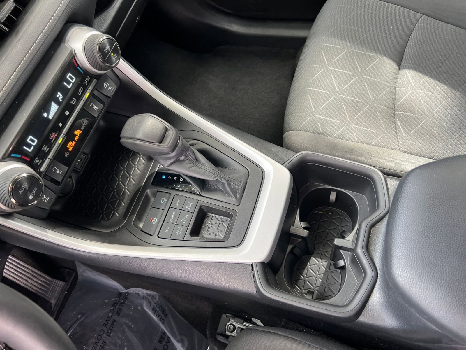 Thumbnail: 2024 Toyota RAV4 - 35
