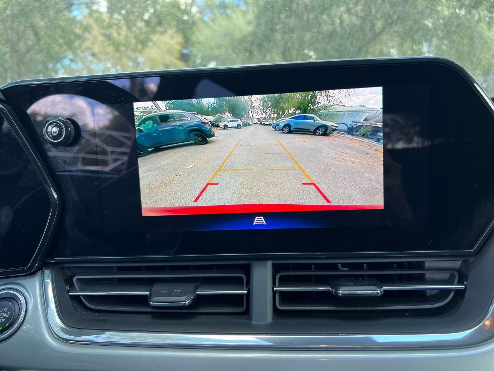 Thumbnail: 2025 Chevrolet Trax - 21