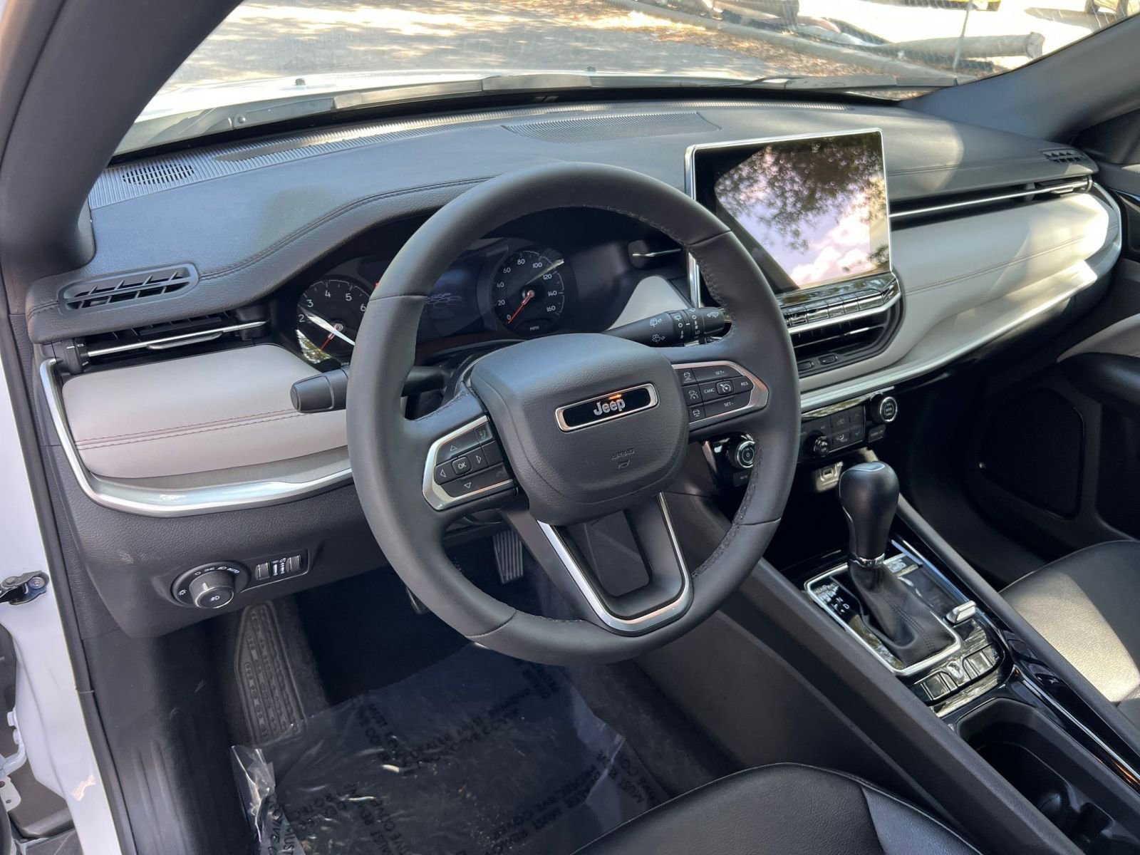 Thumbnail: 2025 Jeep Compass - 29