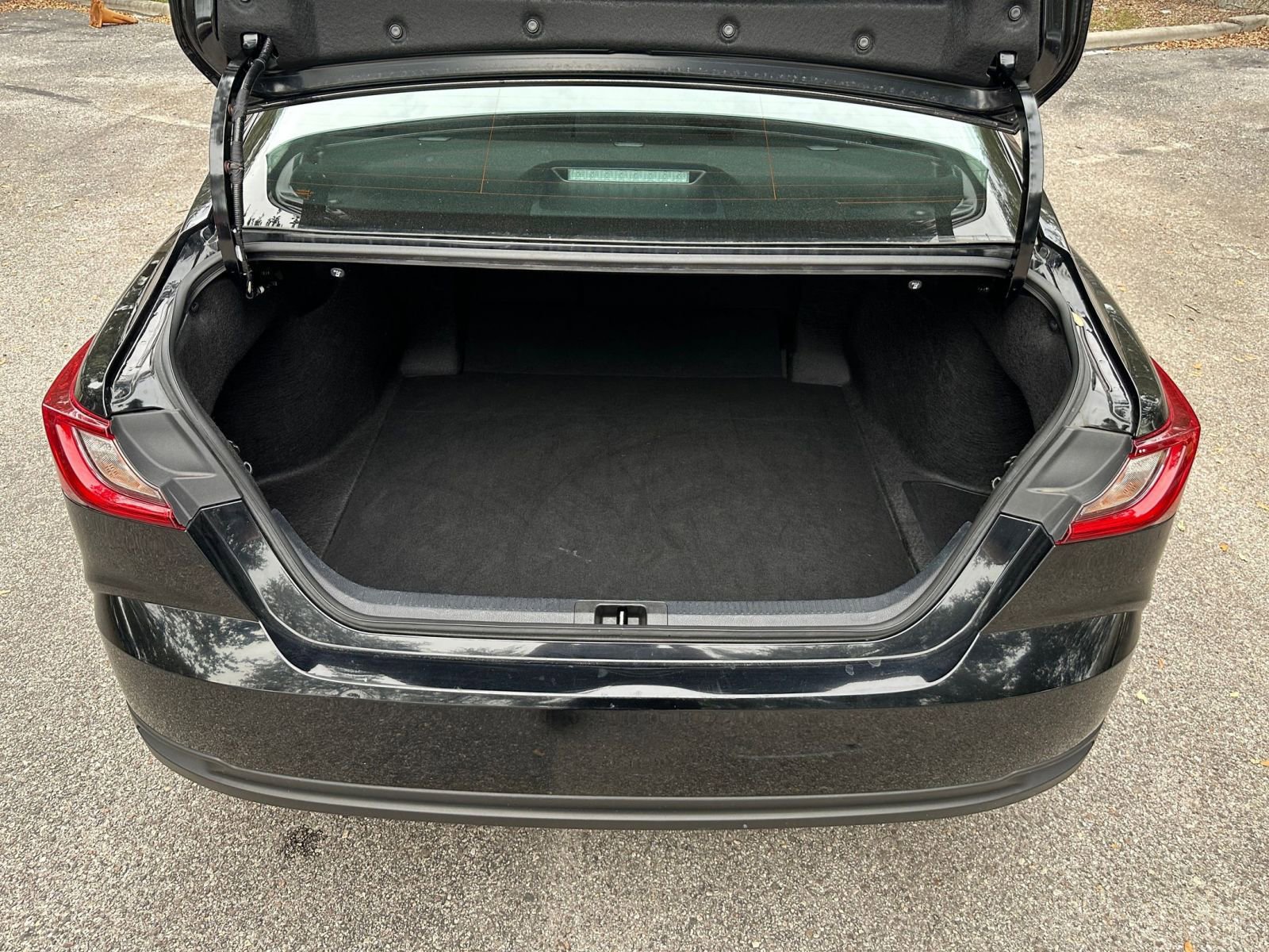 Thumbnail: 2025 Toyota Camry - 24