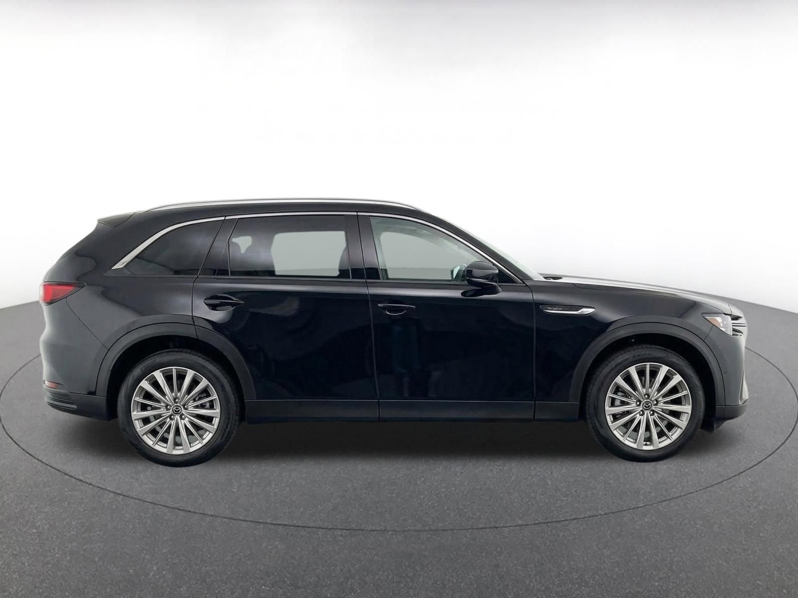 Thumbnail: 2025 Mazda CX-90 - 10