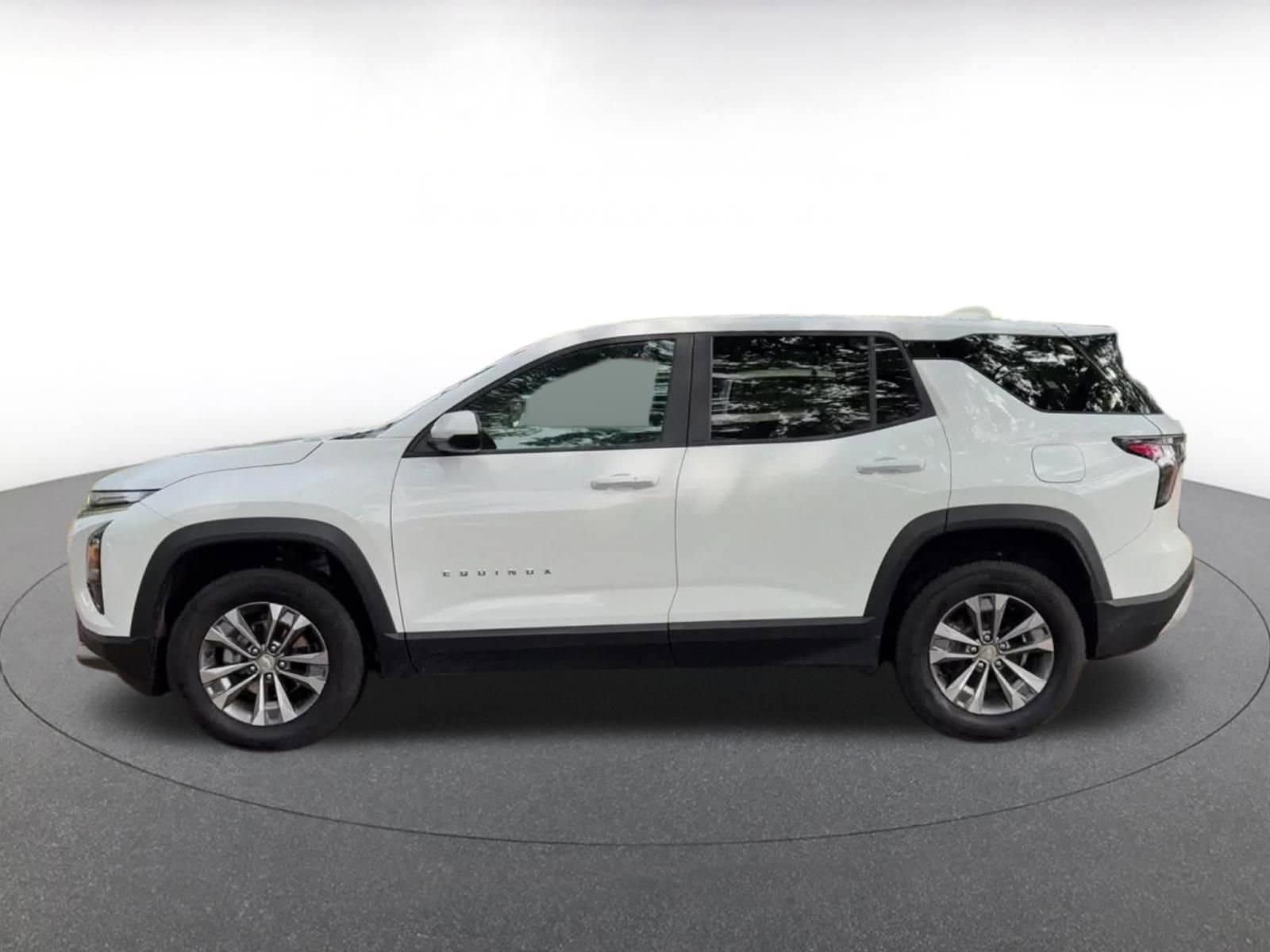 Thumbnail: 2025 Chevrolet Equinox - 9