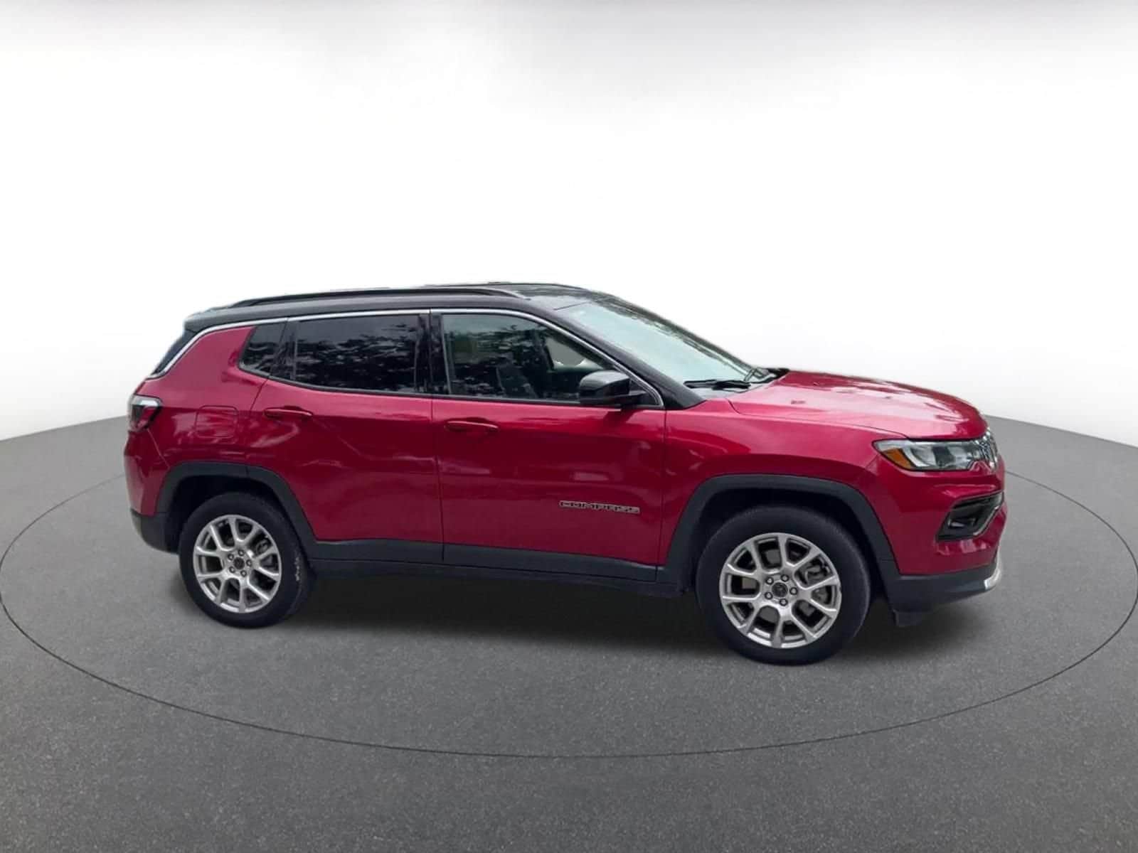 Thumbnail: 2025 Jeep Compass - 2