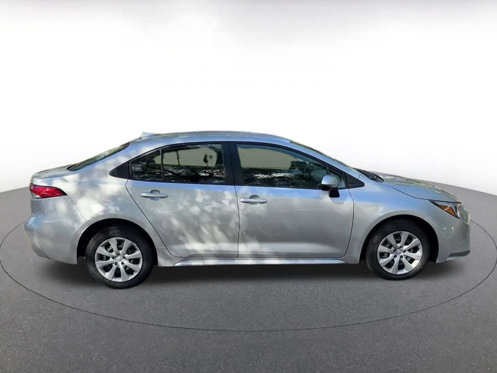 Thumbnail: 2025 Toyota Corolla - 16