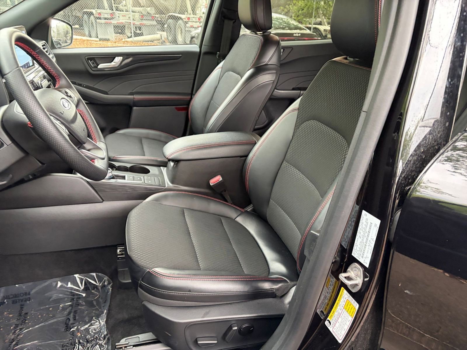 Thumbnail: 2025 Ford Escape - 32