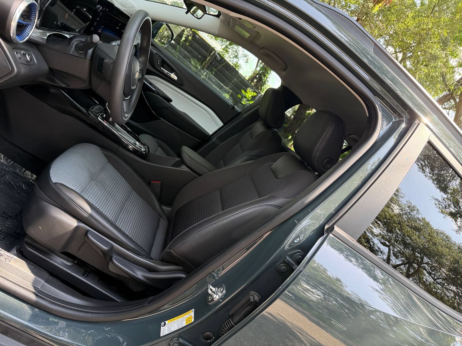 Thumbnail: 2025 Chevrolet Trax - 23