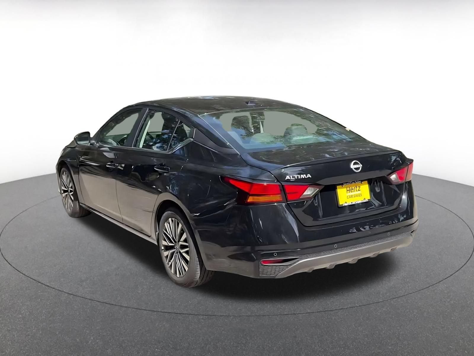 Thumbnail: 2026 Nissan Altima - 9