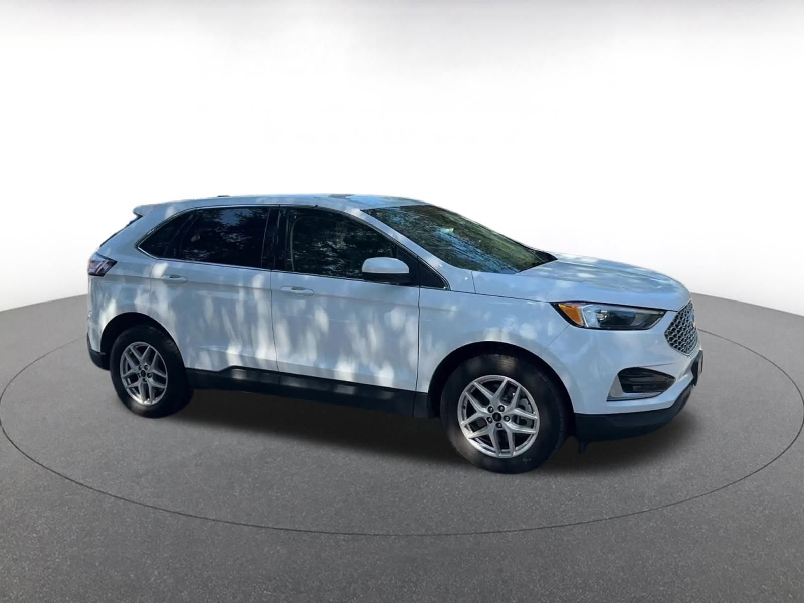 Thumbnail: 2024 Ford Edge - 2