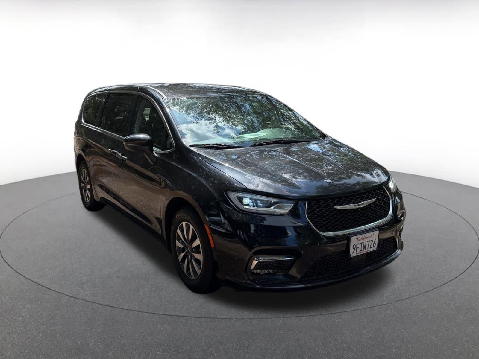 2023 Chrysler Pacifica Hybrid